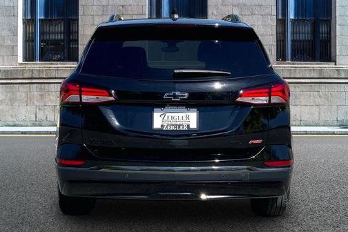Mosaic Black Metallic 2023 Chevrolet Equinox RS