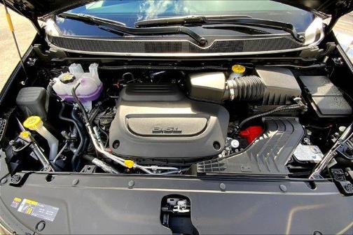 Diamond Black 2026 Chrysler Pacifica Select