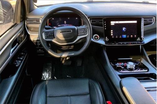 2023 Jeep Wagoneer Series II