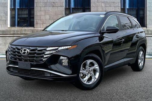 Black Pearl 2024 Hyundai TUCSON SEL