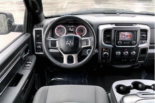 2024 RAM 1500 Classic SLT