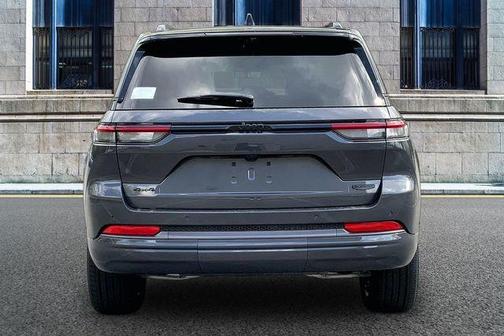 Metallic 2026 Jeep Grand Cherokee Summit