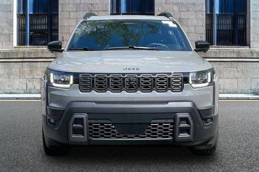 Sting Gray Clearcoat 2026 Jeep Cherokee Overland