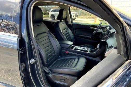 Stone Blue Metallic 2022 Ford Edge SEL