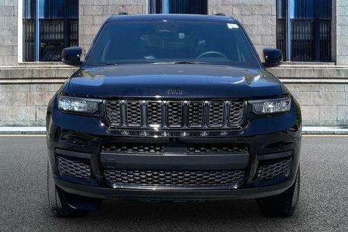 Diamond Black 2023 Jeep Grand Cherokee L Laredo