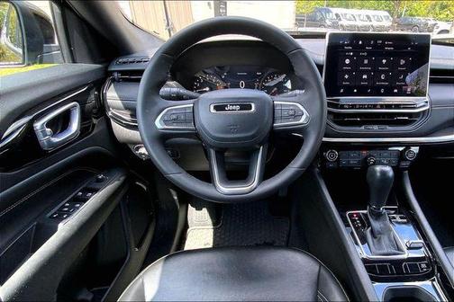 Diamond Black 2023 Jeep Compass Altitude