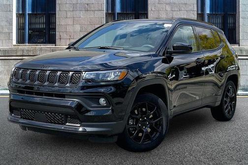 Diamond Black 2023 Jeep Compass Altitude