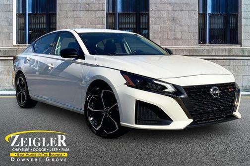 Glacier White 2024 Nissan Altima 2.5 SR