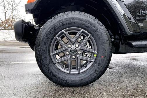 Black Clearcoat 2026 Jeep Gladiator Sport