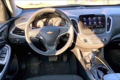 2025 Chevrolet Malibu LT