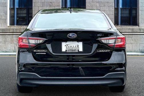 Crystal Black Silica 2022 Subaru Legacy Premium