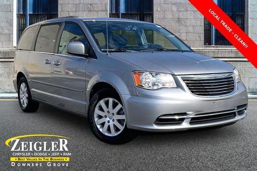 2016 Chrysler Town & Country LX