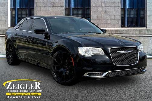 Gloss Black 2020 Chrysler 300 Touring