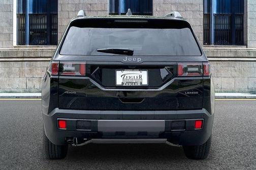 Diamond Black 2026 Jeep Cherokee LAREDO/LIMITED