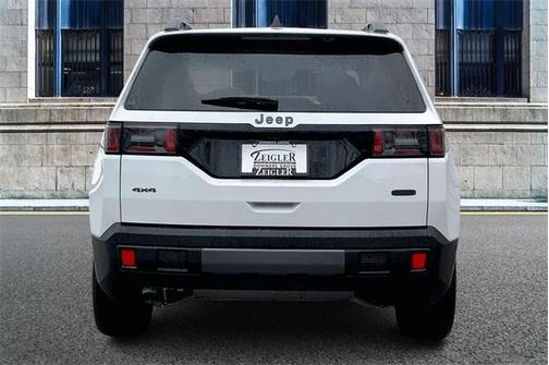 2026 Jeep Cherokee Overland