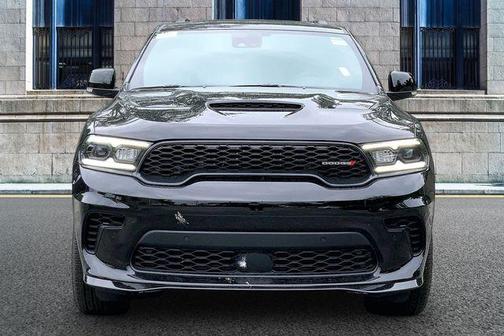 DB Black Crystal Clearcoat 2026 Dodge Durango GT