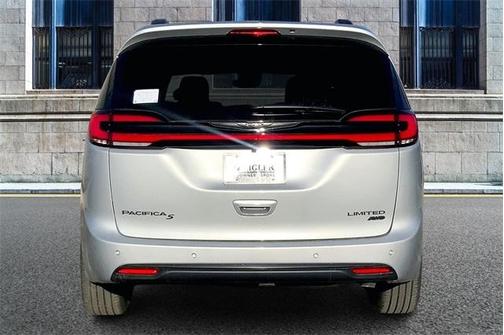2026 Chrysler Pacifica Limited
