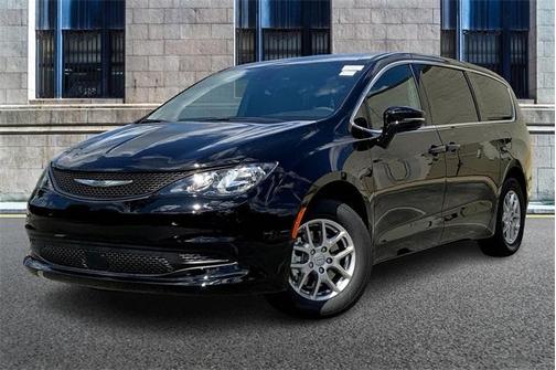 2026 Chrysler Voyager LX
