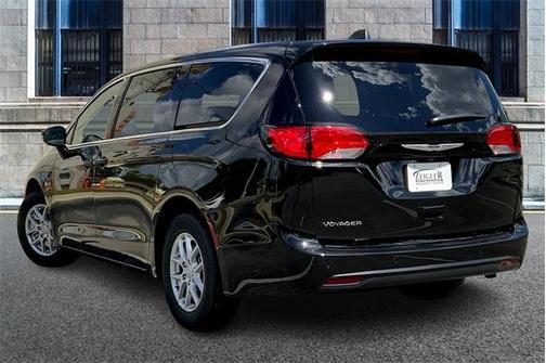 2026 Chrysler Voyager LX