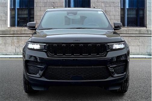 2022 Jeep Grand Cherokee Altitude