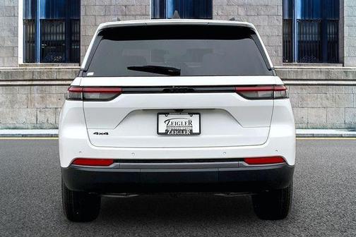 2026 Jeep Grand Cherokee Laredo