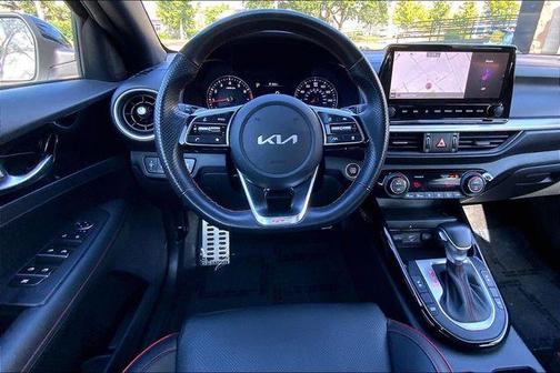 Snow White Pearl 2022 Kia Forte GT