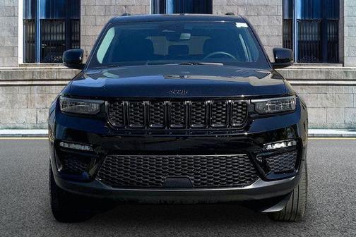 Diamond Black 2023 Jeep Grand Cherokee Limited