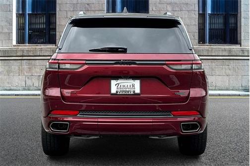 2025 Jeep Grand Cherokee Summit