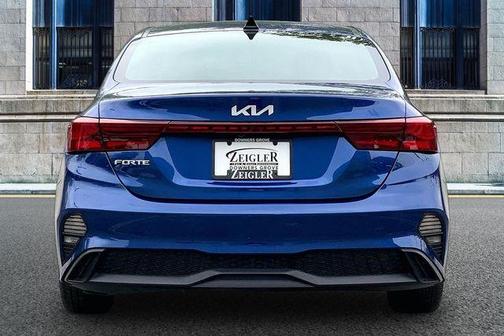 Deep Sea Blue 2024 Kia Forte LXS