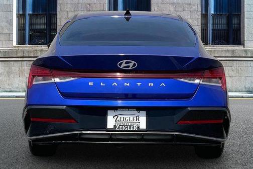 Intense Blue 2025 Hyundai ELANTRA SEL Convenience