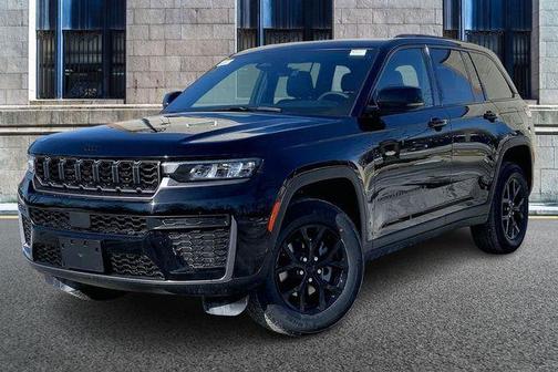 2026 Jeep Grand Cherokee Laredo