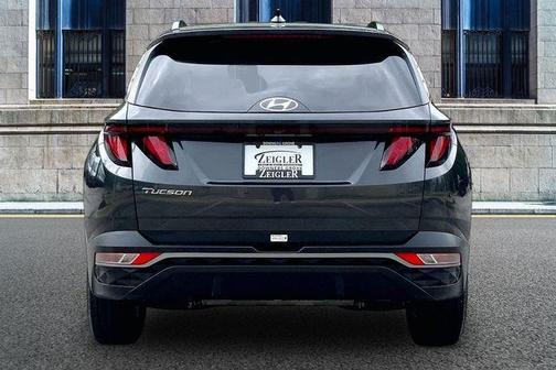 Dark Gray Metallic 2024 Hyundai TUCSON SEL