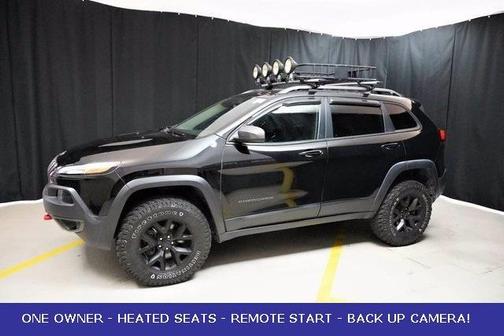 Photo 5 of 17 of 2018 Jeep Cherokee Trailhawk