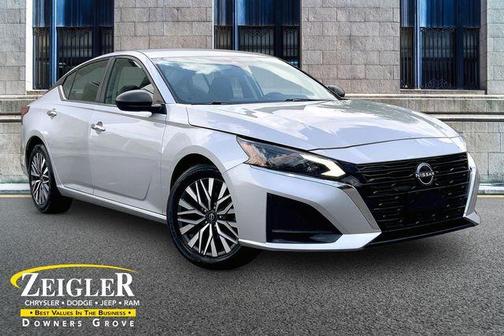 Brilliant Silver Metallic 2024 Nissan Altima 2.5 SV