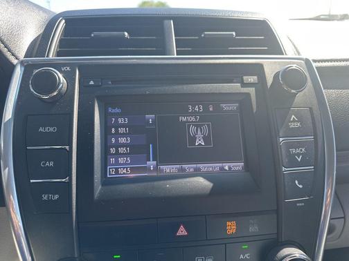 Midnight Black Metallic 2017 Toyota Camry LE