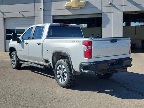 2023 Chevrolet Silverado 2500 Custom