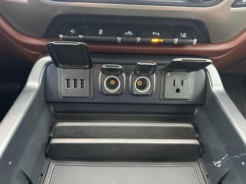 2015 Chevrolet Silverado 1500 High Country