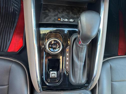 2023 GMC Canyon Denali