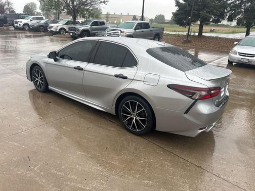 Celestial Silver Metallic 2021 Toyota Camry SE AWD