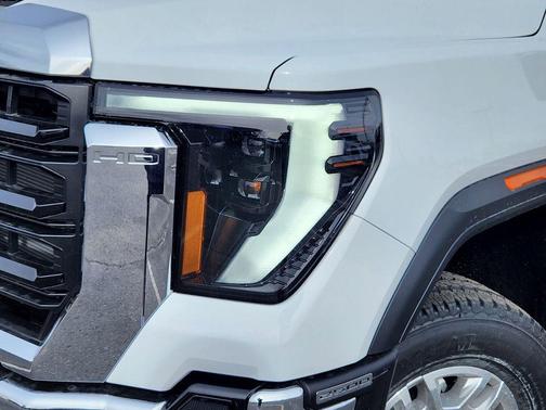 2026 GMC Sierra 2500 Pro