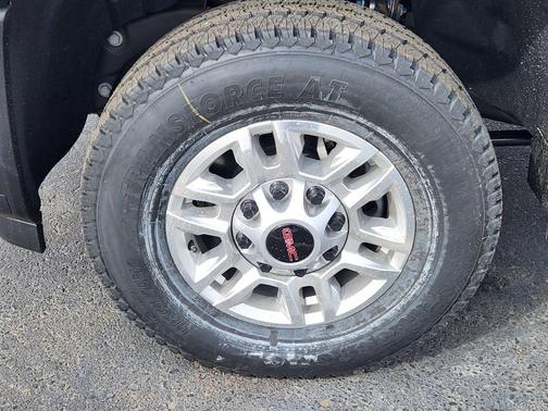 2026 GMC Sierra 2500 Pro