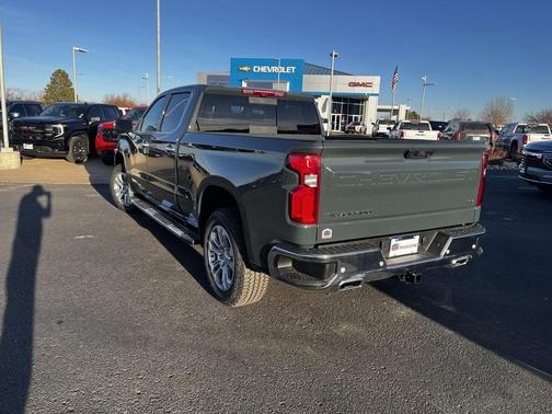 2025 Chevrolet Silverado 1500 LTZ