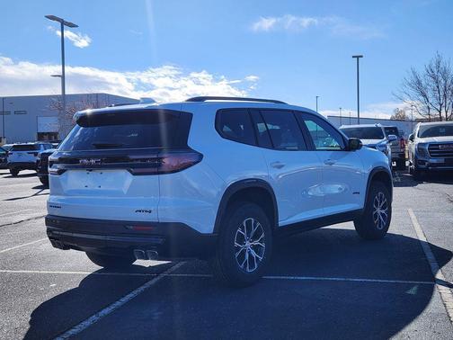 2026 GMC Acadia AT4 AWD