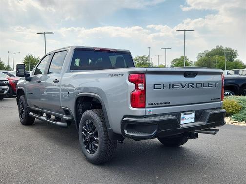 2025 Chevrolet Silverado 2500 Custom