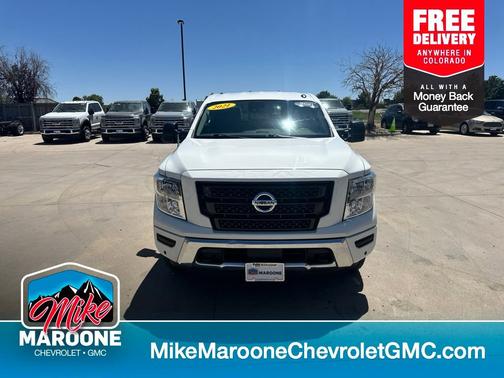 Glacier White 2021 Nissan Titan Crew Cab SV 4x4