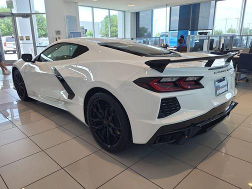 2025 Chevrolet Corvette Stingray w/3LT