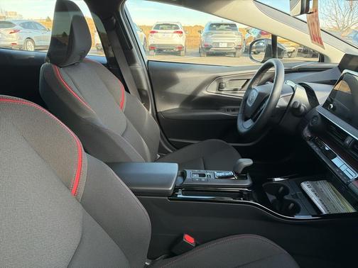 2025 Toyota Prius Plug-In Hybrid XSE Premium