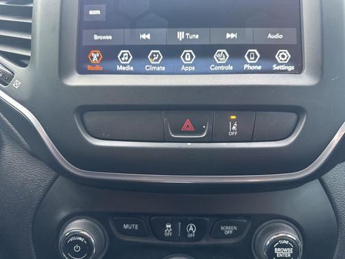 Sting-Gray Clearcoat 2022 Jeep Cherokee X 4x4