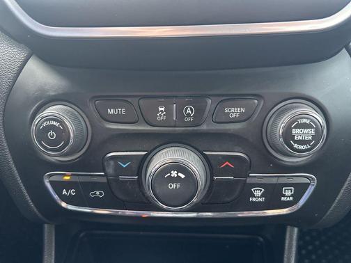 Sting-Gray Clearcoat 2022 Jeep Cherokee X 4x4