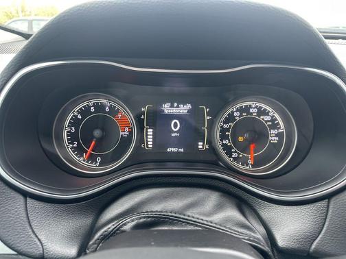 Sting-Gray Clearcoat 2022 Jeep Cherokee X 4x4